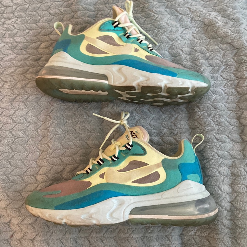 Nike Air Max 270 React